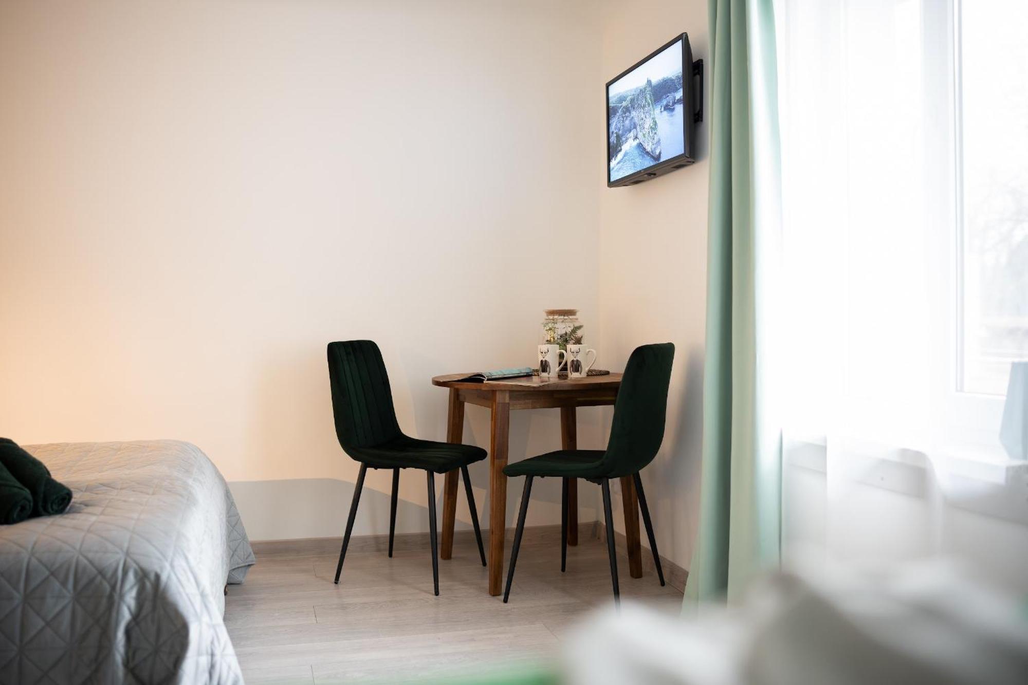 Green Garden & Private Parking Apartments With Playground Рига Екстериор снимка