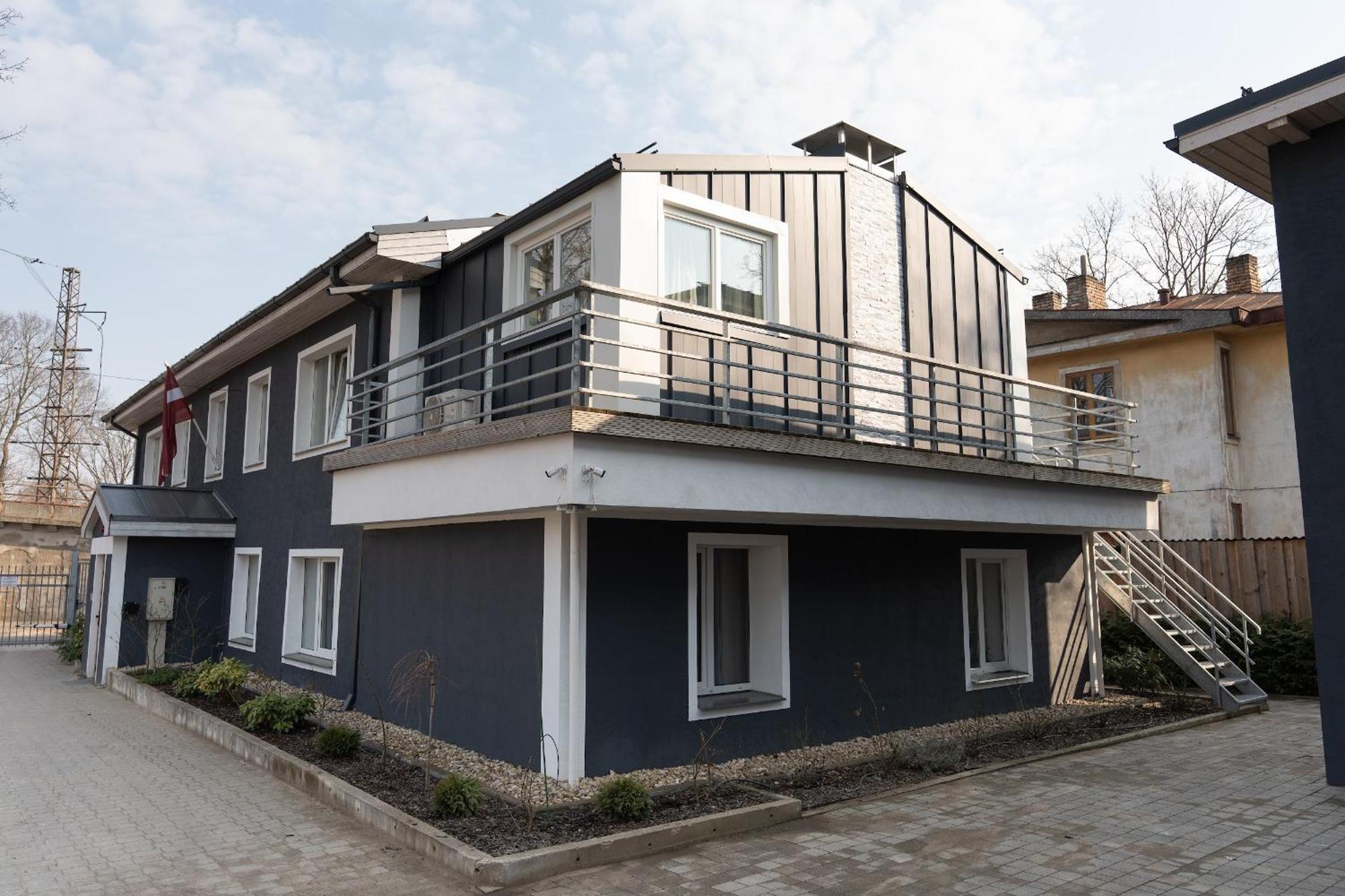 Green Garden & Private Parking Apartments With Playground Рига Екстериор снимка